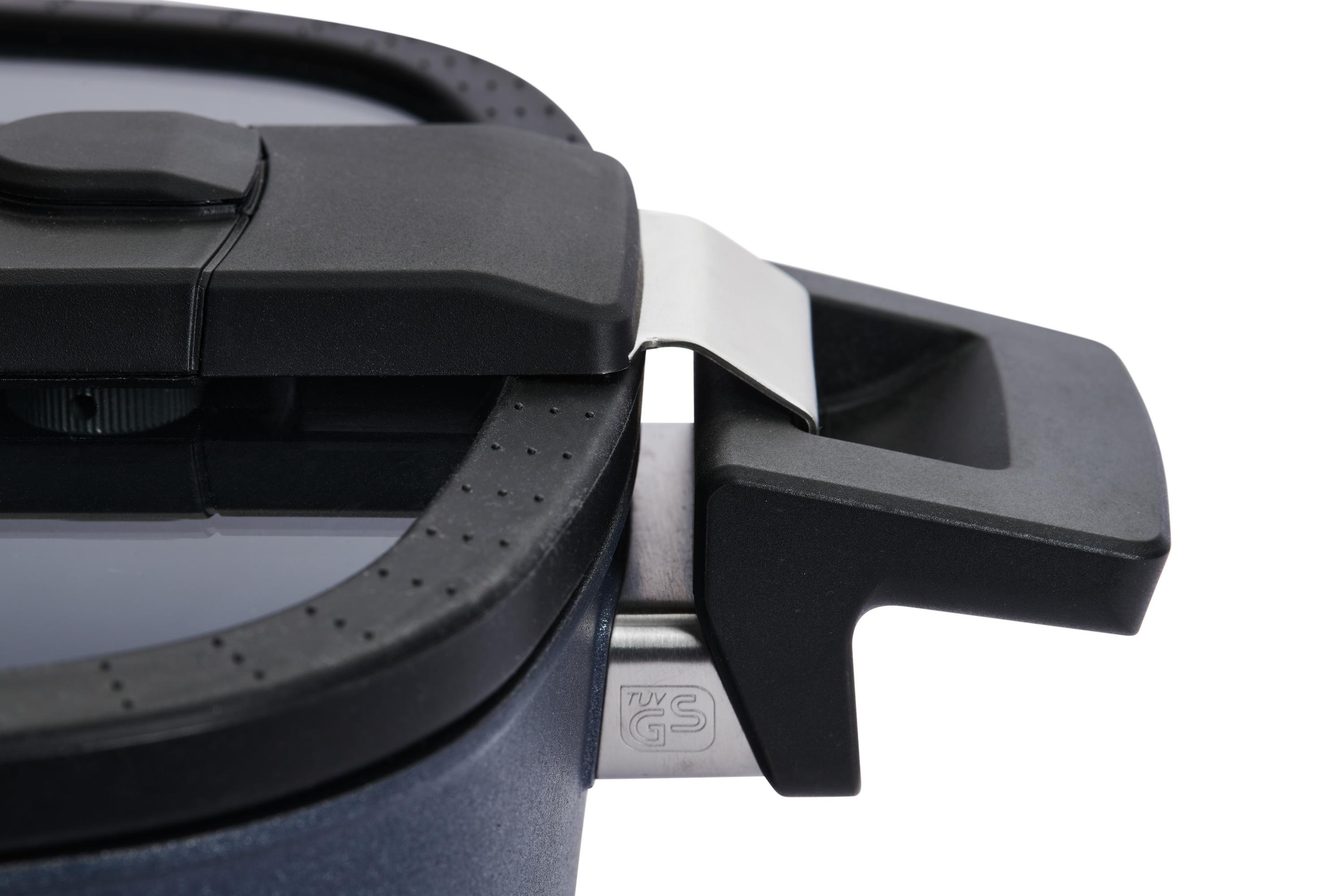 Active Lite Guss-Kasserolle 26x26 cm mit Siebeinsatz Detailansicht