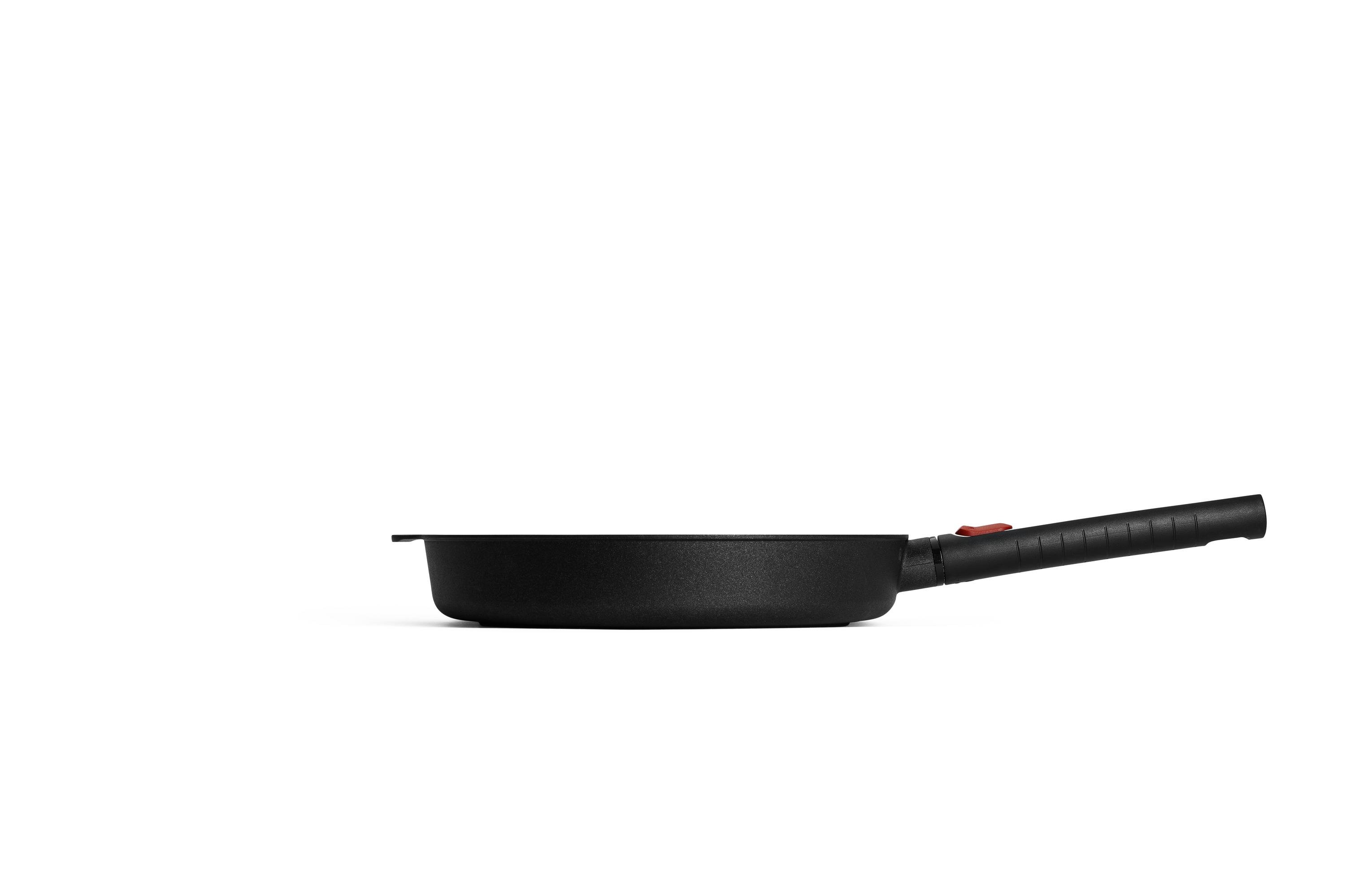 1528LCI_Profile Logic XR Pfanne mit extra Edelstahlstiel, Ø 28 cm Seitenansicht