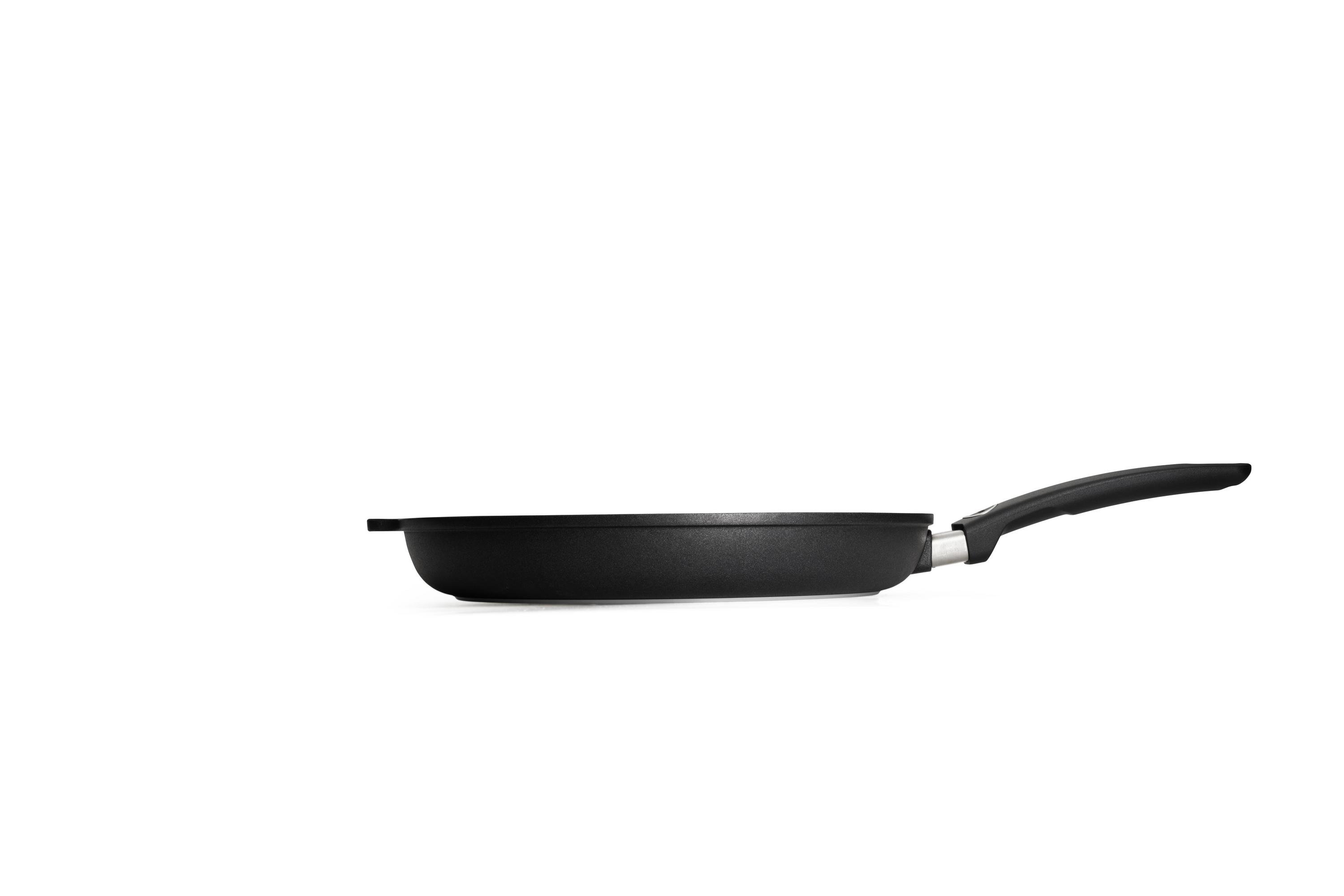 Titan Best Gusspfanne Titan Best Gusspfanne Seitenansicht | Stiel - Fest | Ceran, Gas, Elektro, Halogen | 32cm