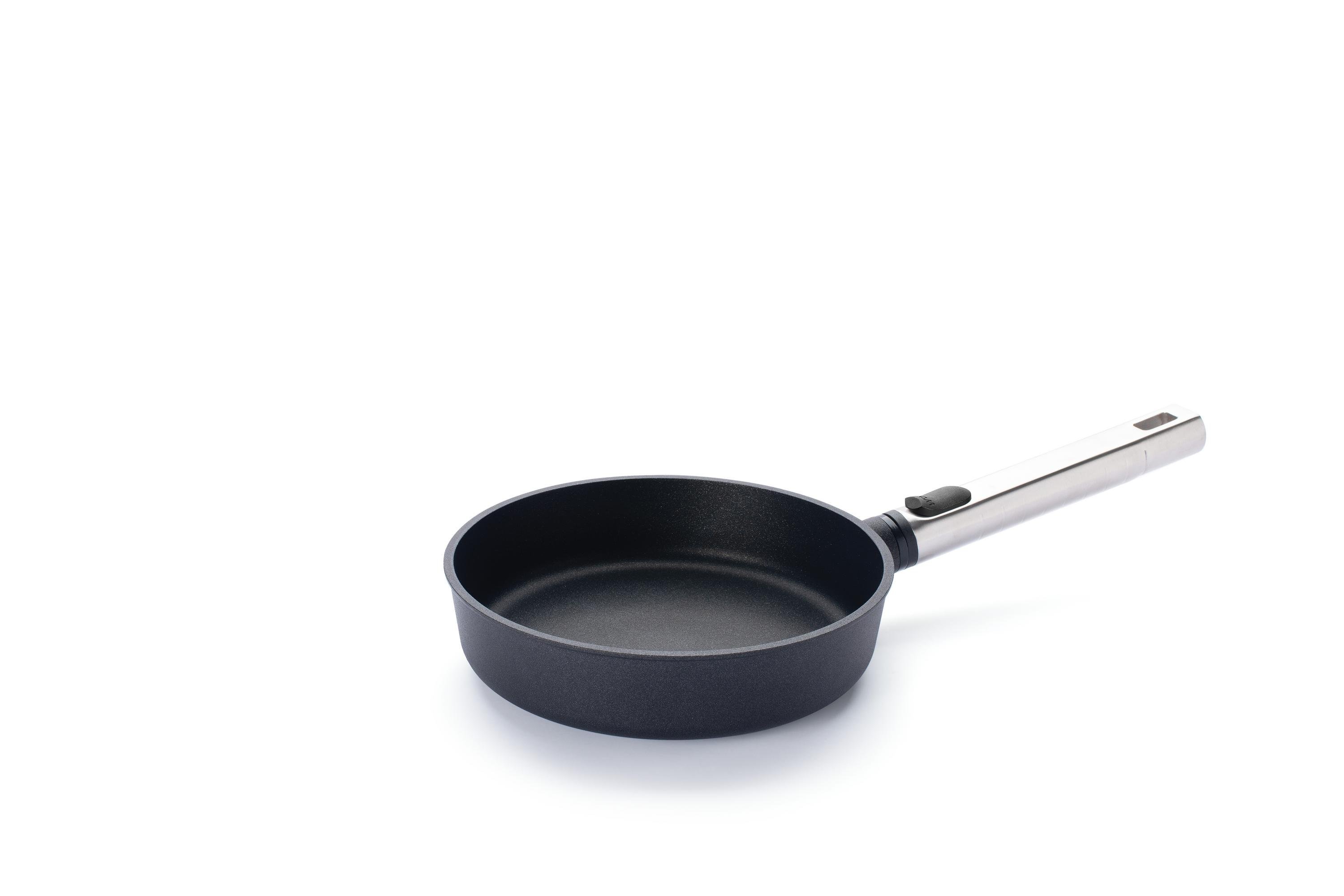 1520PLCI_3Quarter Logic XR Gusspfanne | Edelstahl - Abnehmbar | 20cm | Alle Herdarten inkl. Induktion